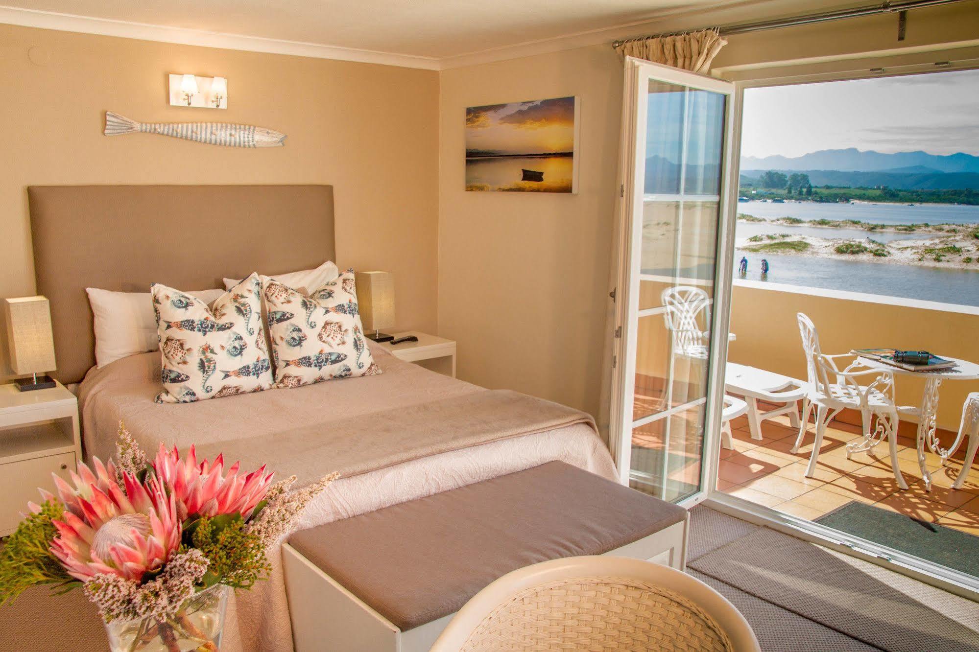 Bed and Breakfast Milkwood Manor On Sea Плеттенберг-Бей Экстерьер фото